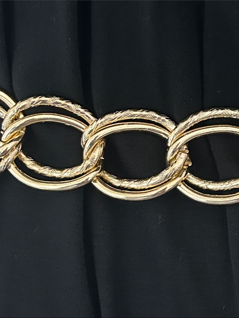 Gold-Tone Double Link Chain Belt | Lightweight Statement Waist Belt | XS–Small - Picture 7 of 12